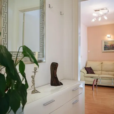 House Gita Sutivan